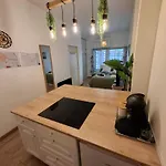 La Casita - Gare St-roch - Clim, Wifi, Tv Διαμέρισμα *